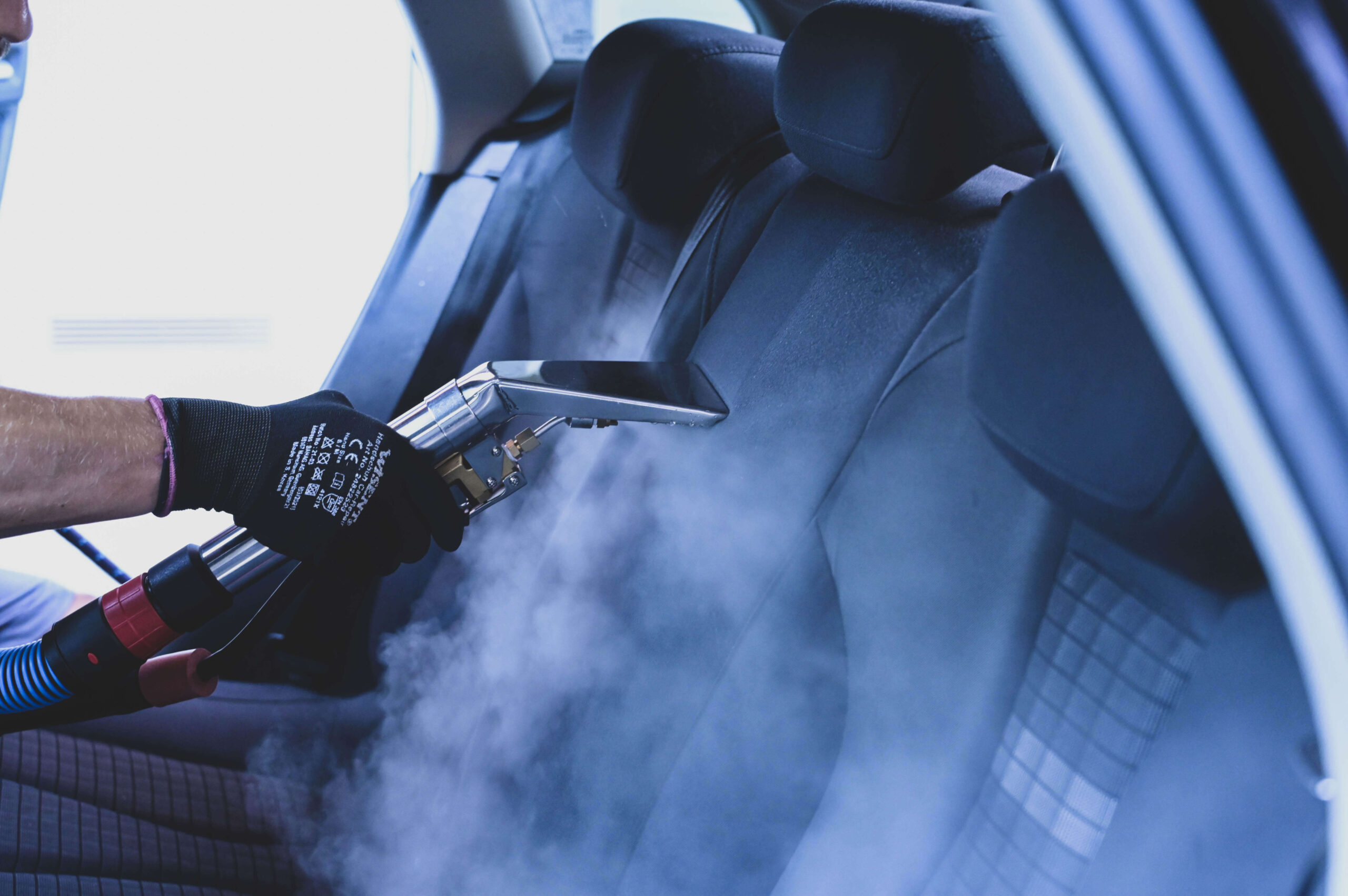 Dubinsko čišćenje sjedala automobila vrućom parom – Nebula Solutions Zagreb